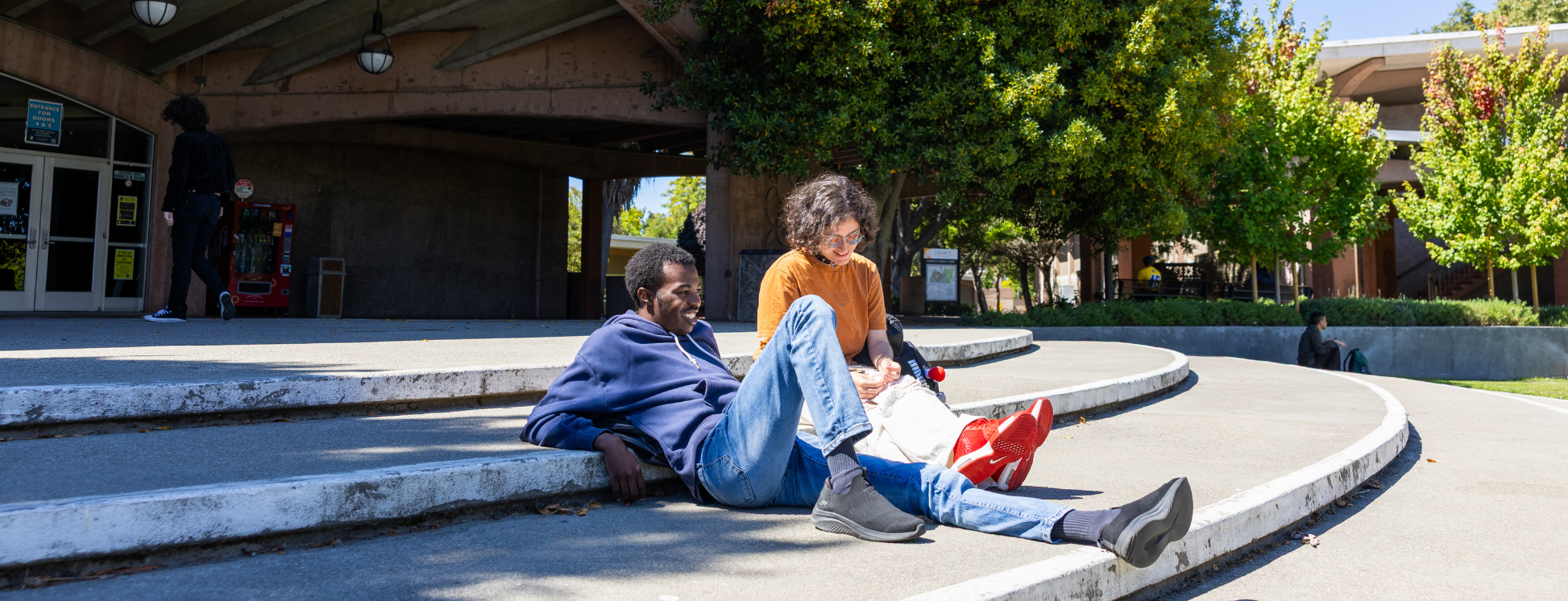 Registration for Chabot winter/spring classes open as early as November 11. Click here for more info.